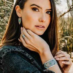 Montana Silversmiths® Women's Blue Spring Turquoise Cuff Bracelet -Leather Wallet Shop BC5230 mod